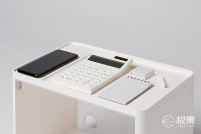 智能辦公新革命 無線充電家具讓蘋果也慌了？